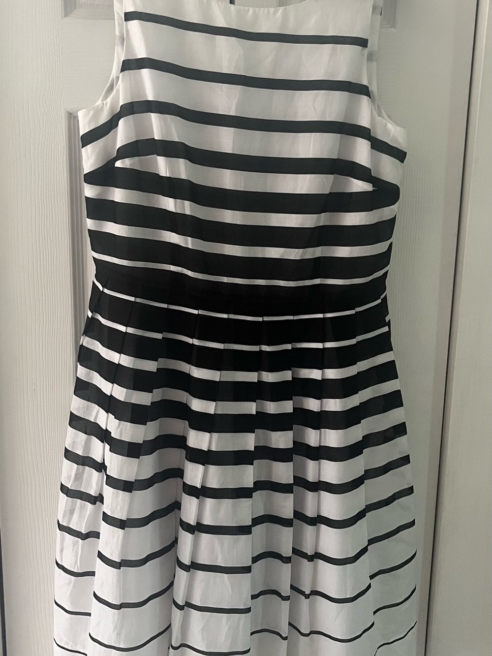 Talbots Black and White Striped Midi fit flair Dress Sz 10 P NWOT